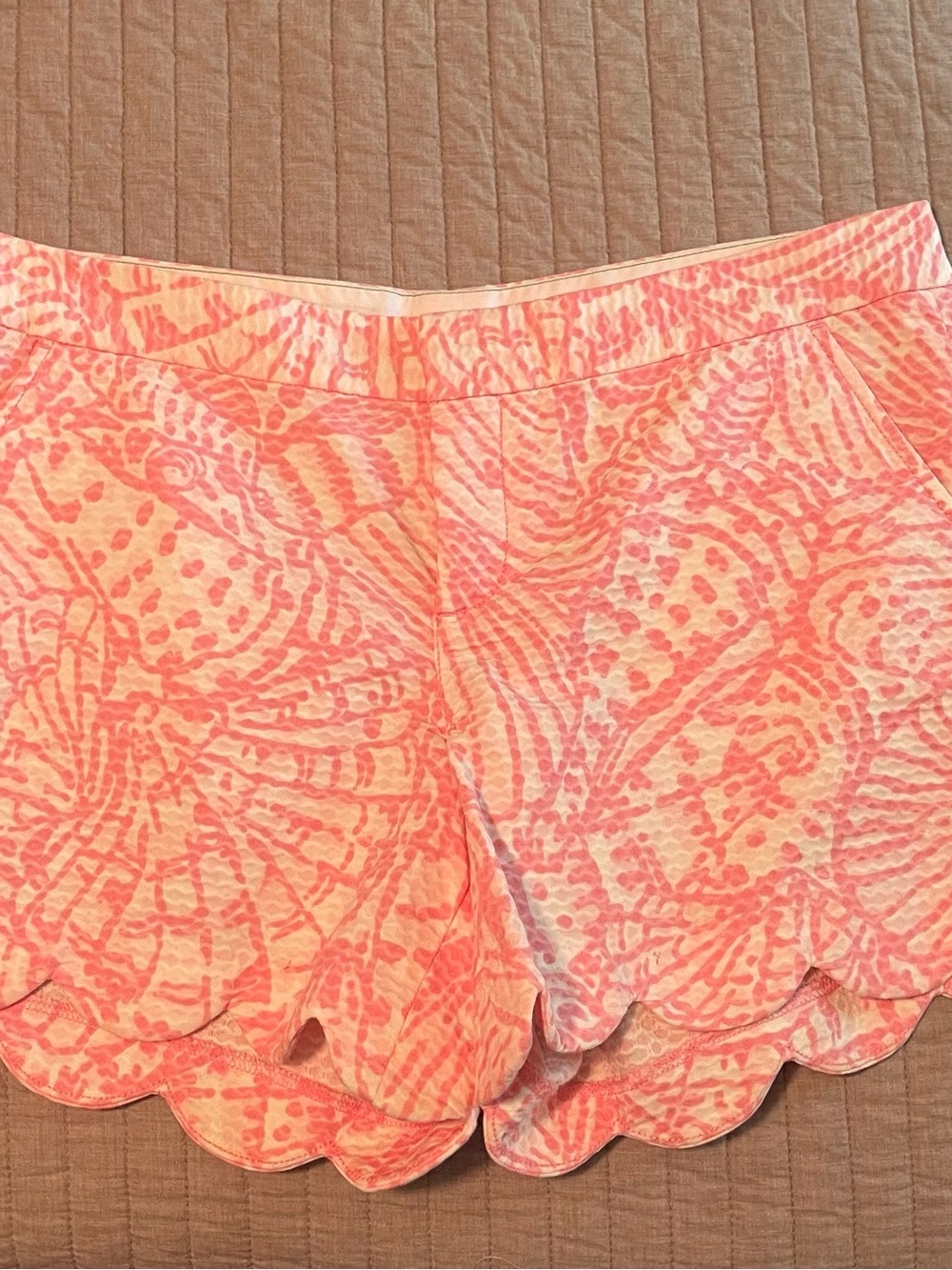 Lilly Pulitzer Pink Printed Scallop-Trim Shorts - Picture 6 of 7